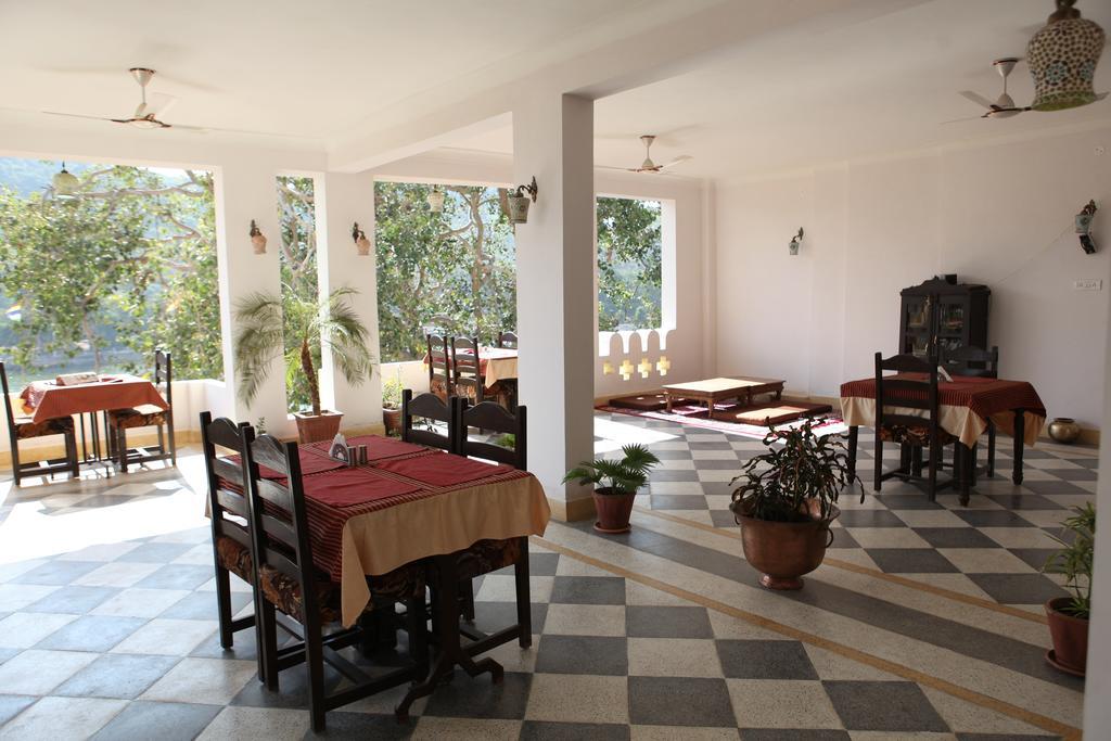 Hotel Haveli Katkoun Būndi Exterior foto